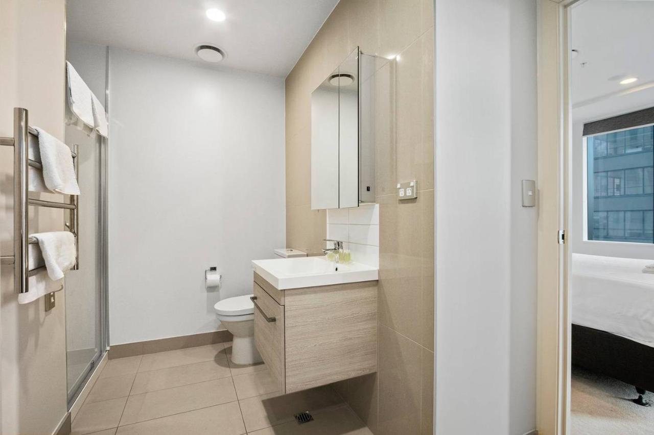 Sky Tower On Your Doorstep! Modern Two Bedroom Auckland Exterior photo